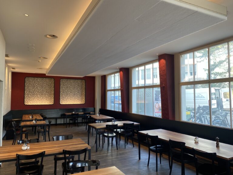 rest-du-nord-bern-akustikmassnahme-deckenpaneel2